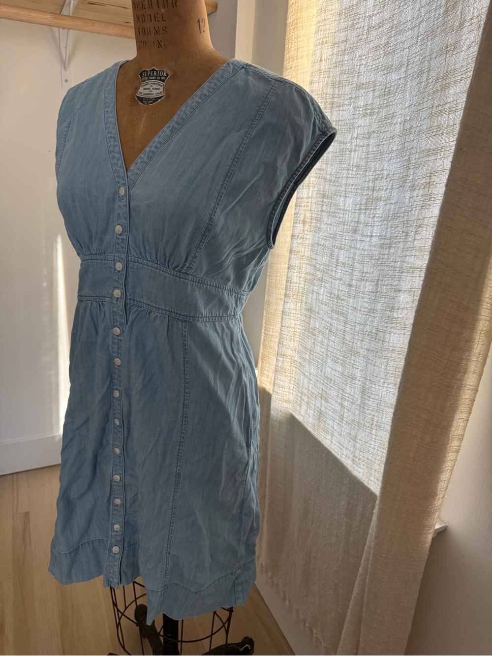Madewell Light Blue Chambray Button-Front Mini Dress - Picture 4 of 10